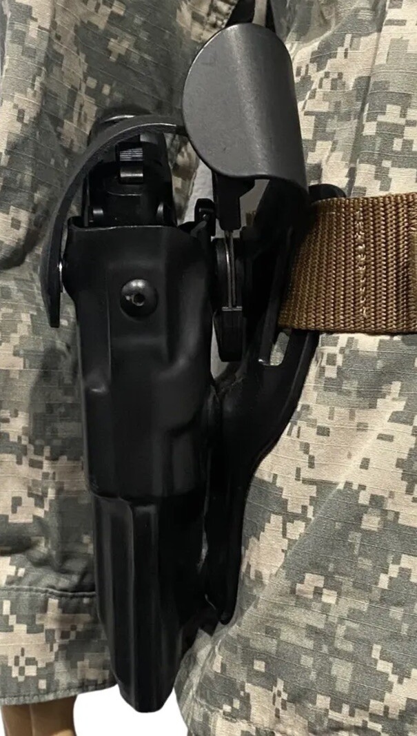 Safariland 6360 ALS, SLS LEVEL III DUTY HOLSTER BERETTA 92 (LH