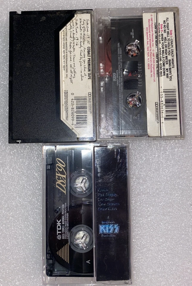 Kiss Cassette Tape Lot 3 Tapes Asylum, Crazy Nights, Rare Carnival Of Souls - Image 2 of 3