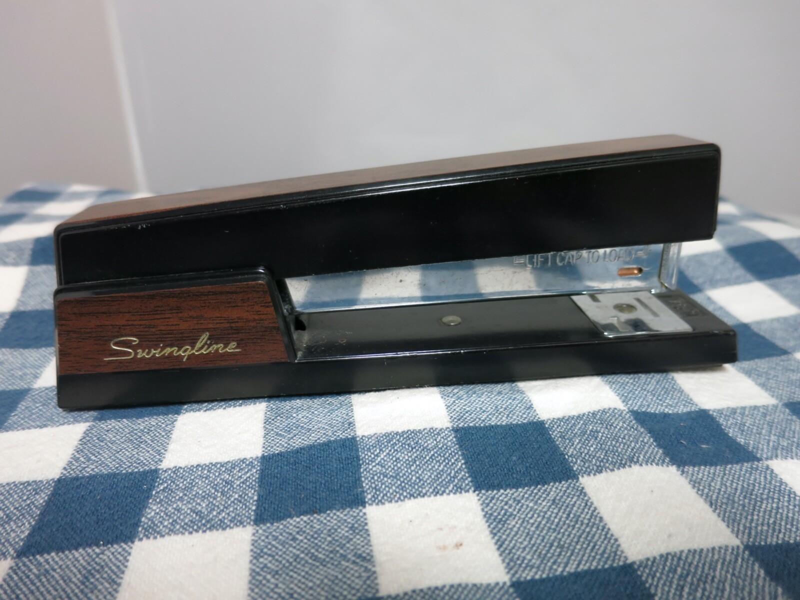 Vintage Metal Swingline Office Stapler Wood Tone Opens for Vertical Stapling-image