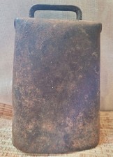Vintage 7" Brown Cow Bell Metal Rustic Forged Primitive Folk Art, Nice Sound