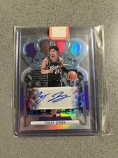 2023-24 Panini Crown Royale Colby Jones Rookie Auto Blue Rookie RC /75 🔥 Kings