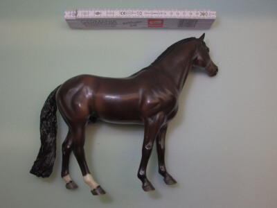 Breyer Pferd Ravel Idocus dunkelbrauner Hengst