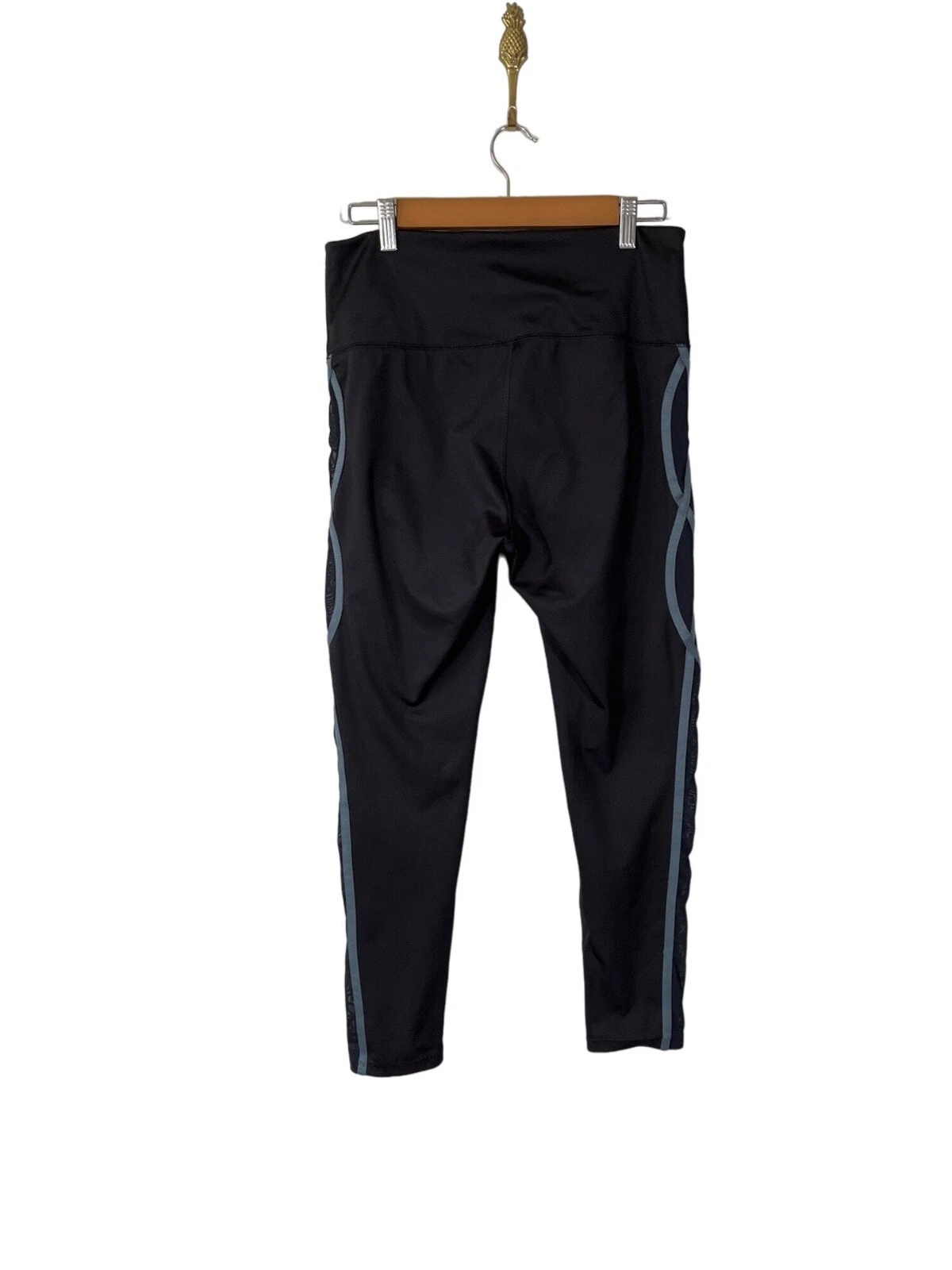free-people-movement mesh linings breathable leggings