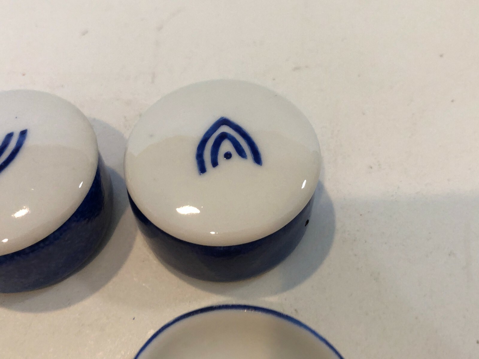 Vintage Rare Spanish Pintado a Mano Cepsa 2 Small Dish & 3 Covered Boxes