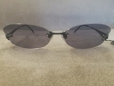ALEXANDER McQUEEN Cat Eye Sunglasses Models 42-0029 Color Black Black Lenses
