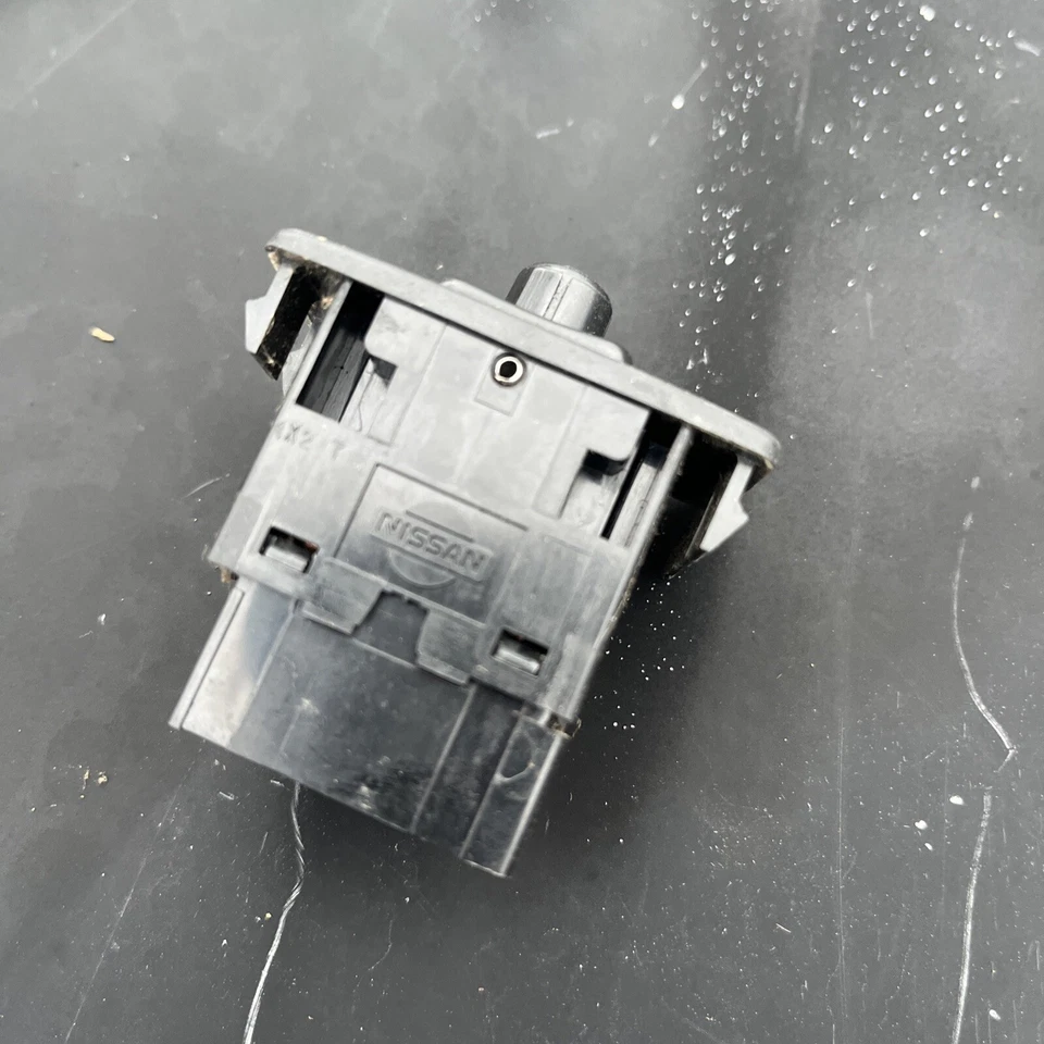 Interruptor de espejo retrovisor eléctrico Pathfinder camioneta pickup Nissan D21 1994-1997 OEM Foto 3 de 4