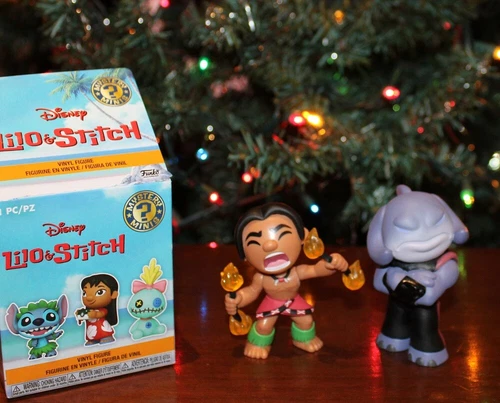 Funko! Lilo & Stitch Mystery Mini Figures DAVID & CAPTAIN GANTU! Very Rare