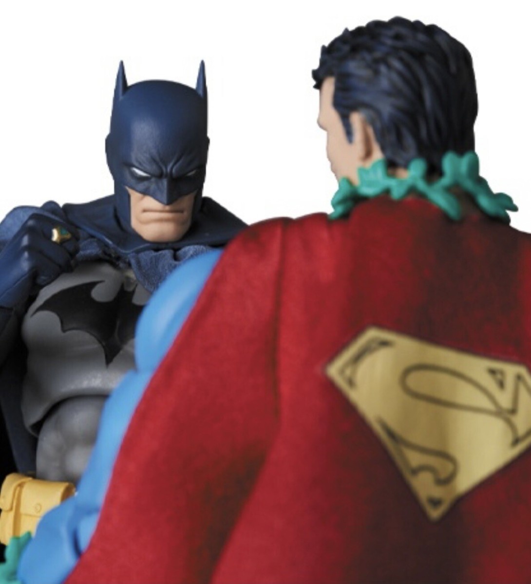 Medicom Toy MAFEX DC Comics Batman Hush Superman Action