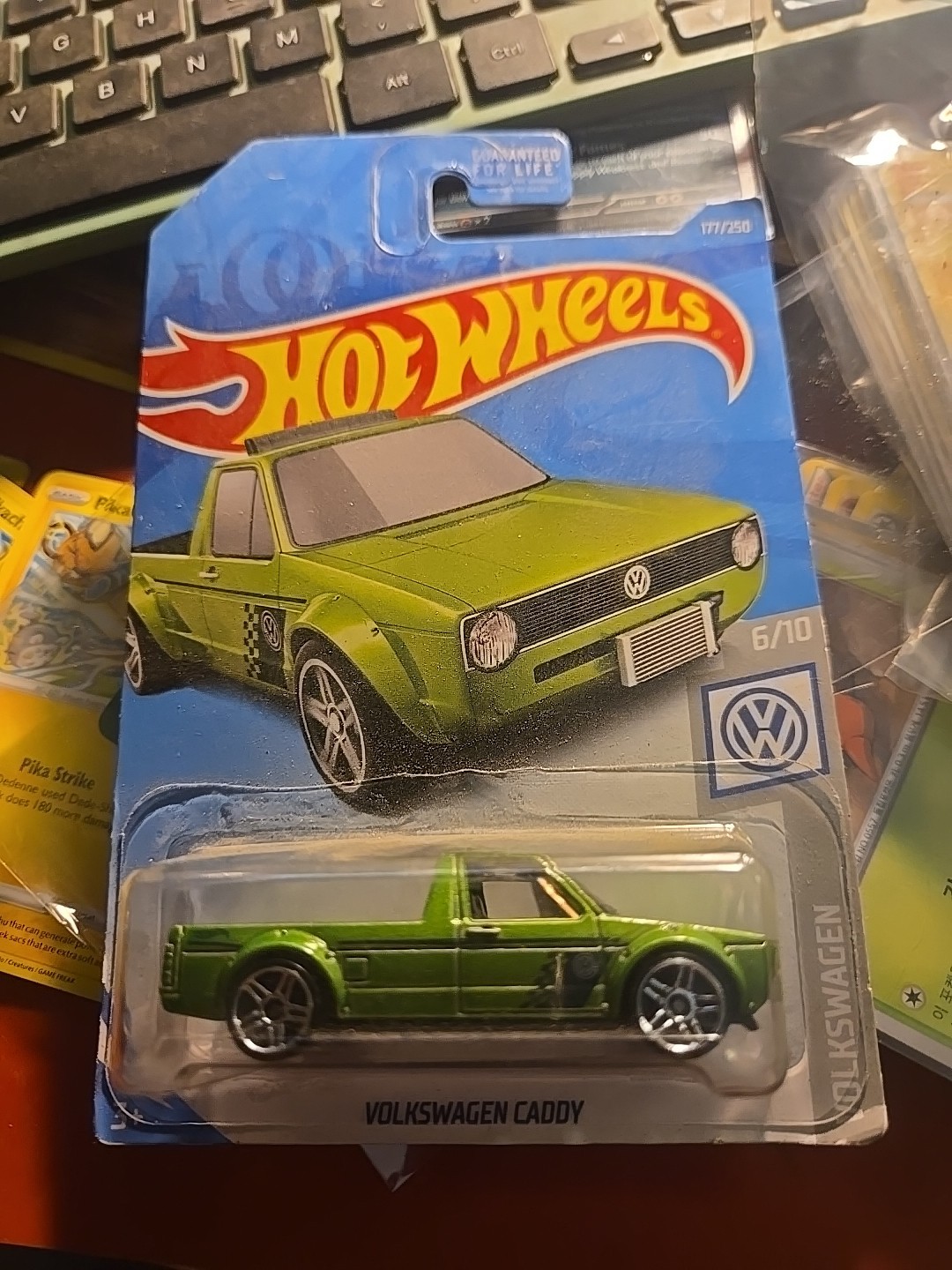 Hot Wheels 2019 Volkswagen 6/10 177 1982 Volkswagen Caddy Green PR5