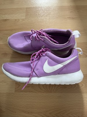 Nike Roshe Run Flieder Gr.38 5 Damen Sneaker Sportschuh