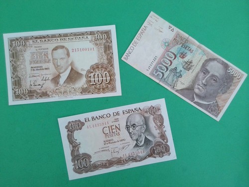 ESPAÑA / Lote de 3 billetes 100 y 5000 pesetas ( años 1953, 1970 y 1992). kt771