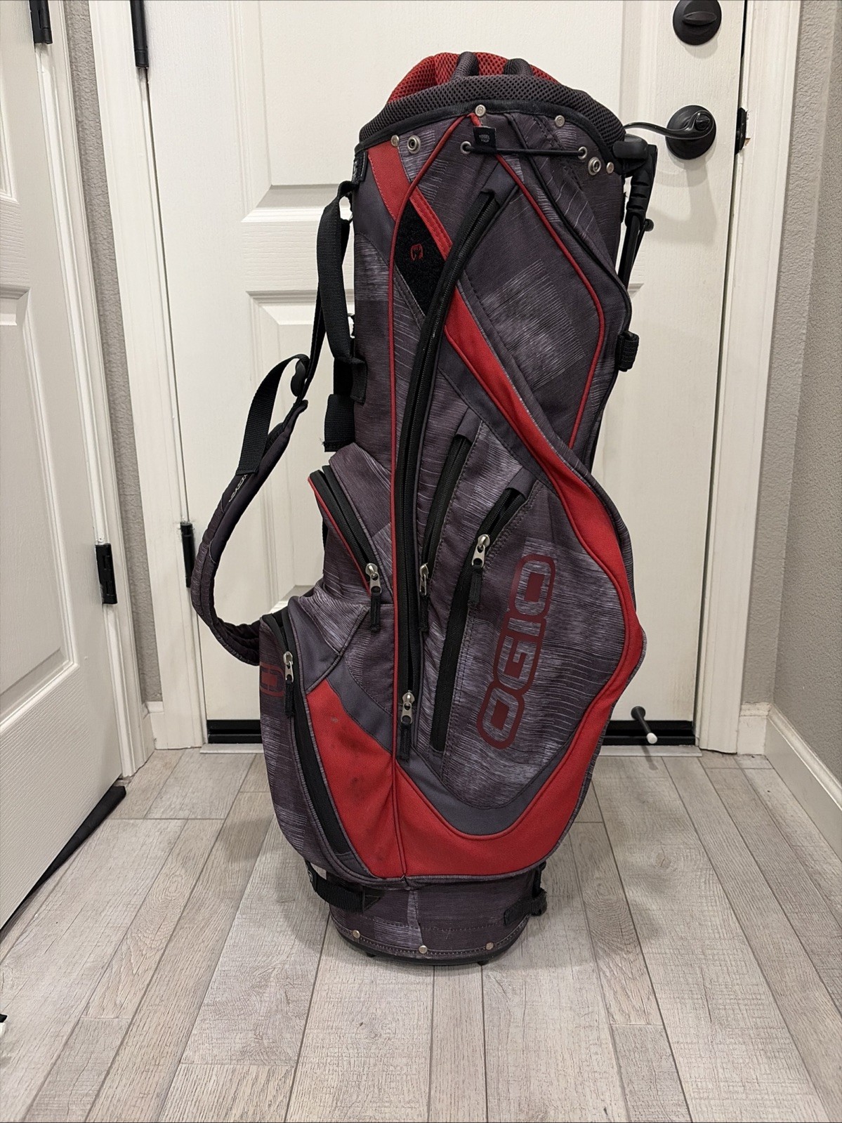 Cart Bag Black Grey Red Lightweight Model Fireball 8 Way Club