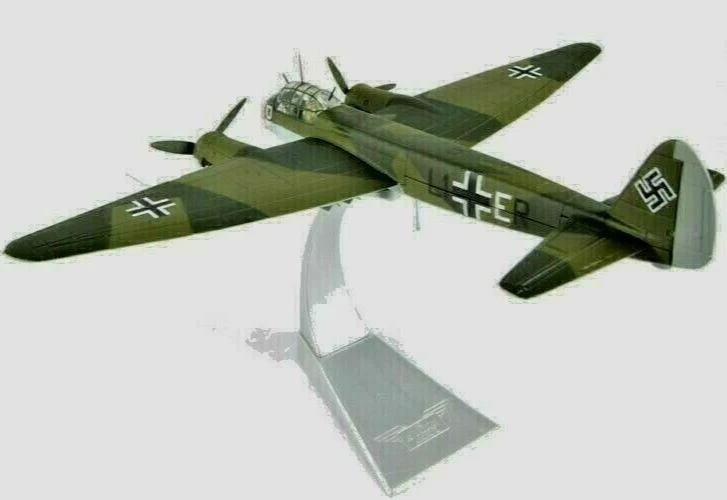 CORGI AA36705  JUNKERS Ju88A-1, LG-1/III LG-1 - France, Summer 1940.  BRAND NEW - Image 4 of 4