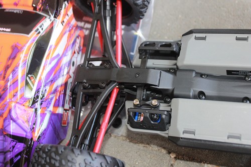 Traxxas 71076-8 E-Revo 4x4 VXL Purple Brushless RTR Akku Monstertruck 1:16 USB - Bild 7 von 9