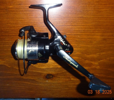 Shakespeare Alpha AL Spinning Reel, 2535AL, 6,8,10 lb. Line, Black