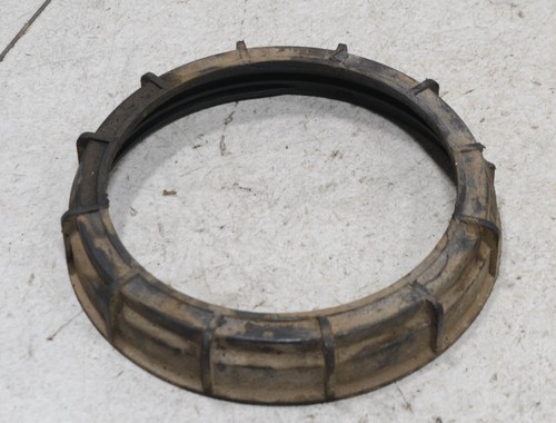 RENAUT Twingo I C06 Bj 99 Montage Ring Befestigung Kraftstoffpumpe #104081-H540