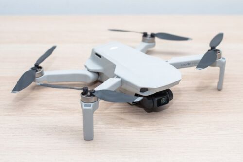 DJI Mavic Mini Camera Drone - Picture 2 of 3
