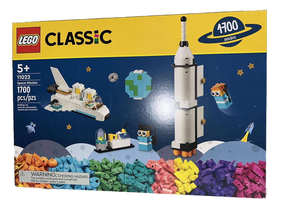 New LEGO Classic 11022 Space Mission Brand New Sealed Set 1700 pcs