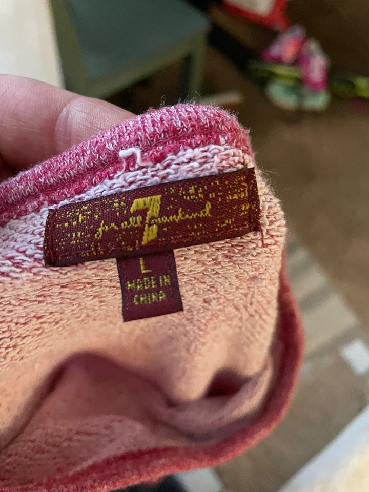 Seven for All Mankind 女孩尺寸 L粉色短袖重T恤。 可爱, 柔软 — 第 2/4 张图片