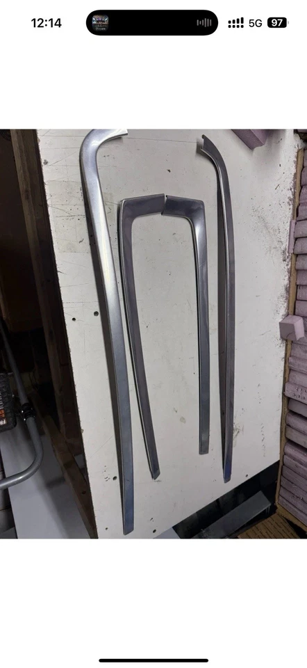 Juego de 4 molduras cromadas parabrisas Ford F150 F250 F350 Bronco 1980-1996 OEM Foto 4 de 4