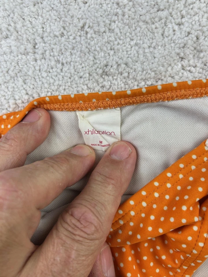 Parte inferior de bikini Xhilaration para mujer mediana a lunares corbata lateral natación crochet ribete Foto 4 de 4