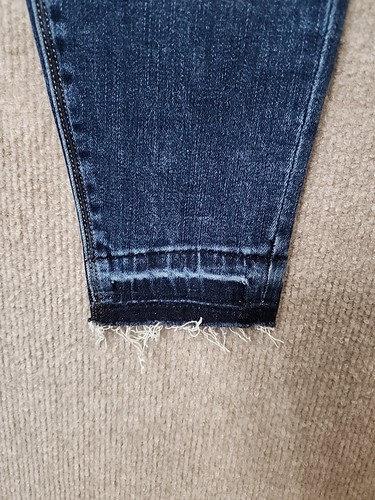 Spanx Distressed Skinny Ankle Jeans Womens S Blue Pull On Raw Hem Slimming NEW - Picture 7 of 12