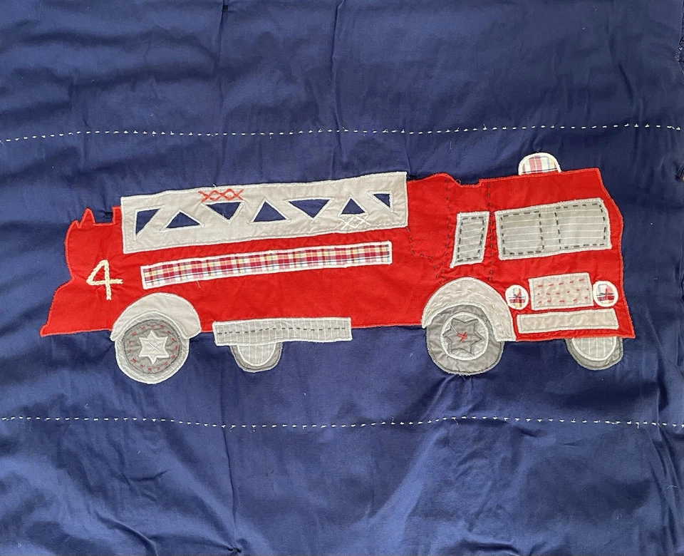 Saco de dormir Pottery Barn para camión de bomberos para niños Foto 2 de 4