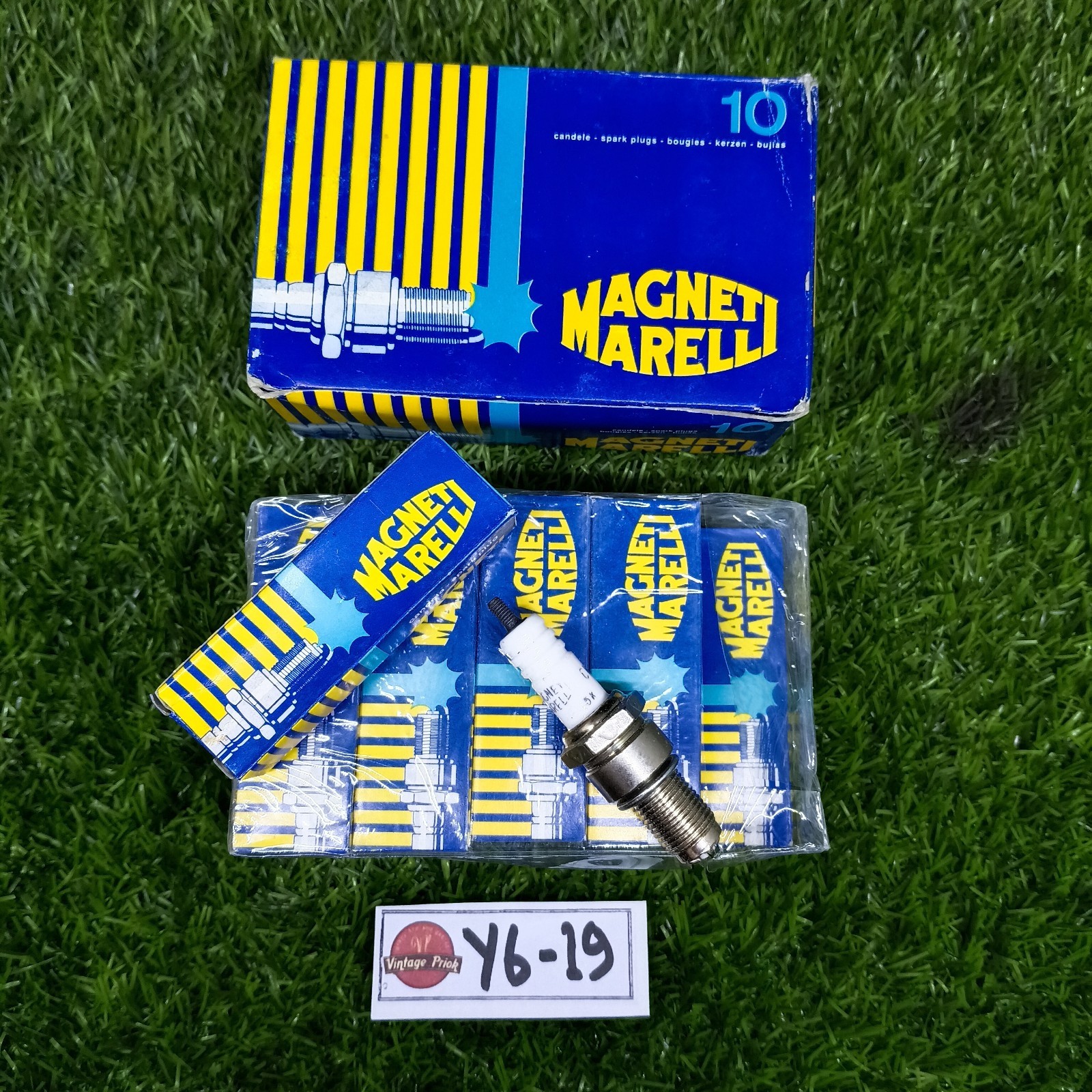 NOS Vintage Magneti Marelli CW78LPS Spark Plugs Box of 10 For Vespa PX Fiat Uno