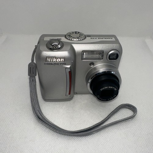Retro Digital Camera Nikon Coolpix 775 2.0MP Tested Boxed Plus Accessories - Picture 3 of 9
