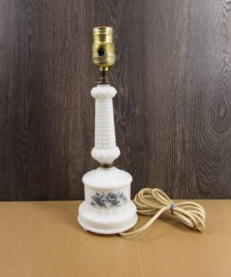Vintage  1950's White 13'' Hobnail Milk Glass Nightstand Table Lamp MCM