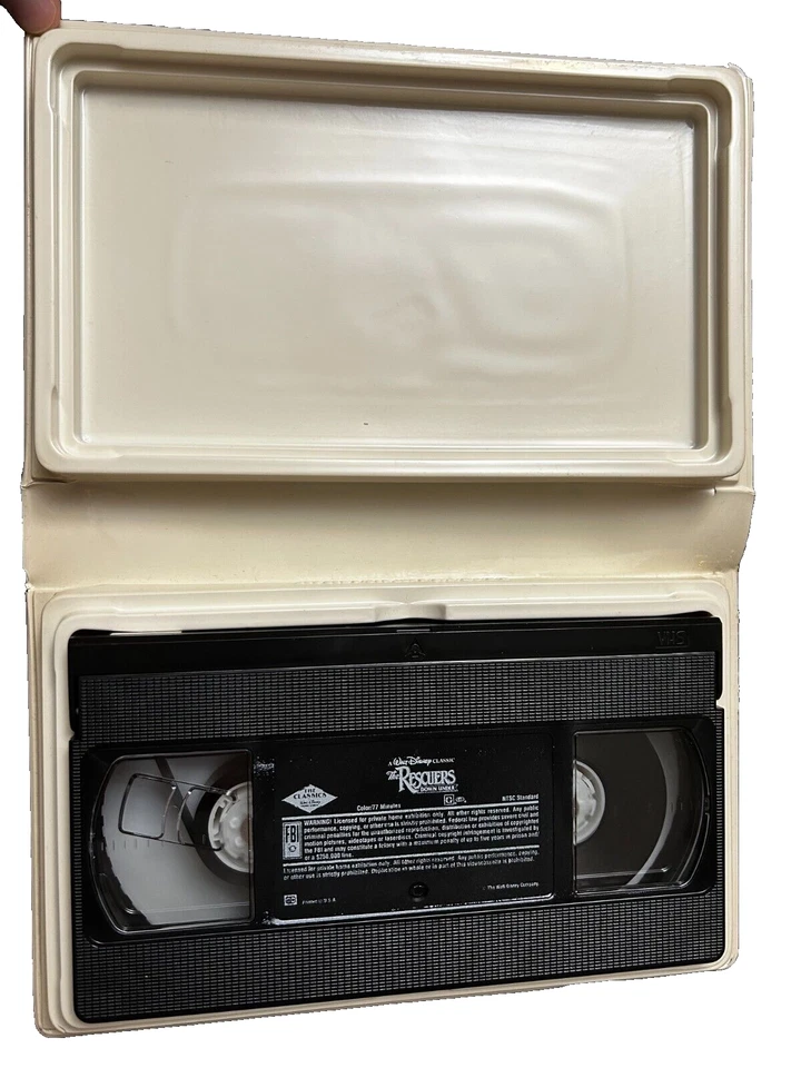 The Rescuers Down Under (1990) VHS - Black Diamond Edition Used, Good Condition - Image 3 of 3