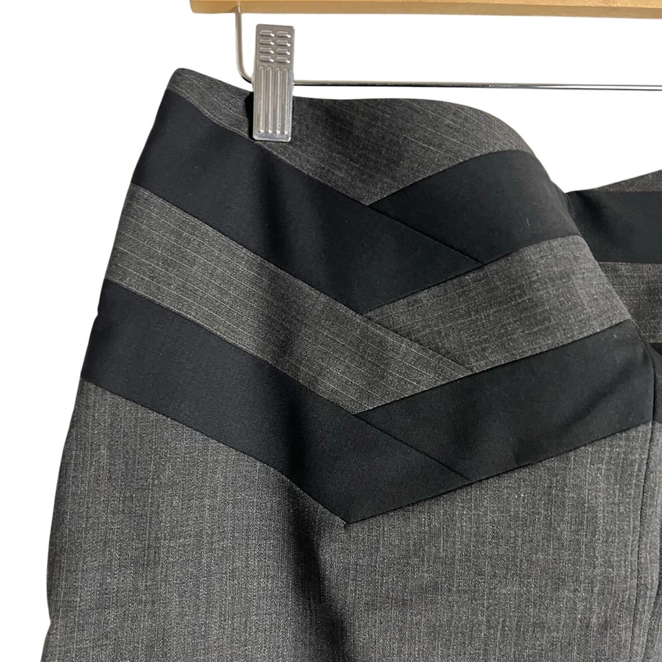 Falda lápiz BCBGMaxAzria gris lana negra con paneles de chevron hasta la rodilla talla 12 Foto 2 de 4
