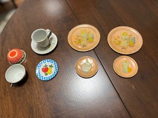 Lot 23. Miscellaneous Vintage Tin Toy Dishes And Cups
