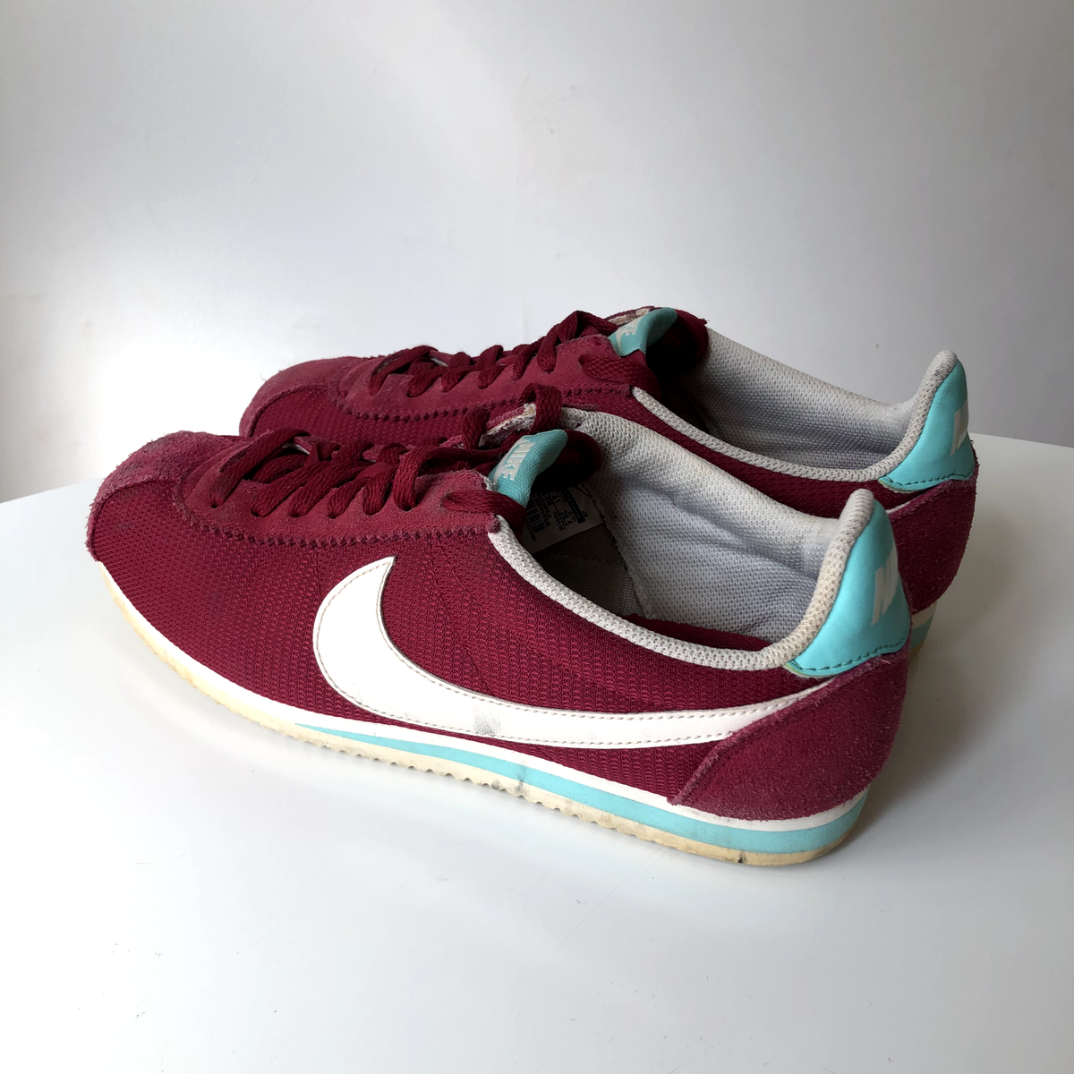 NIKE Womens Classic Cortez TXT 844892 610 Noble Red Sail