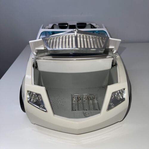 Bratz The Movie Limo Car No Dolls Included White Forever Diamonds Parts Damage - Picture 8 of 9