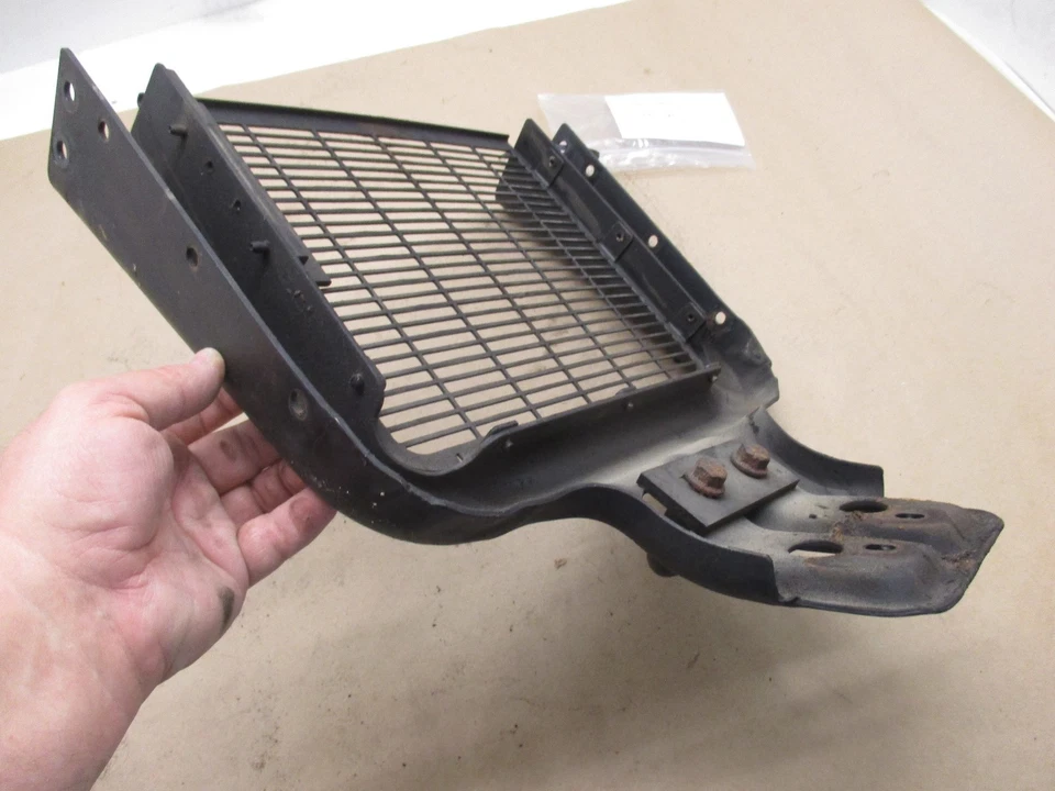 Grelha de para-choque dianteiro Polaris Explorer 400 1997 (0898) - Imagem 3 de 4