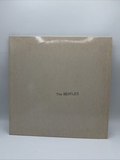 THE BEATLES - WHITE ALBUM - CAPITOL RECORD SWBO-101 DOUBLE LP WITH PICS