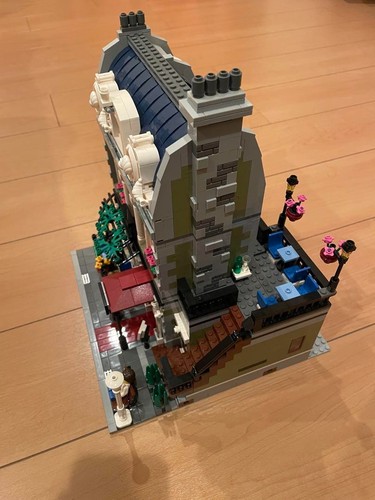 LEGO Creator Expert Modular Buildings Parisian Restaurant 10243 In 2014 With Box - Picture 8 of 10