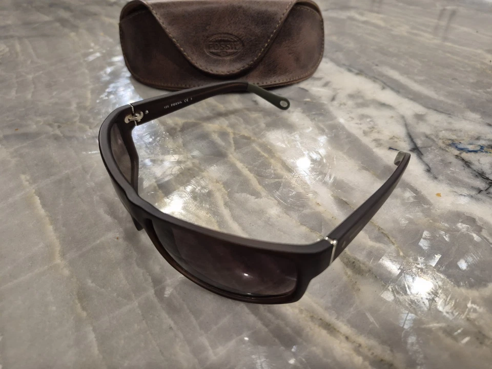 Gafas de sol y estuche Fossil Fos 3036/S 01x7 B1 Foto 3 de 4