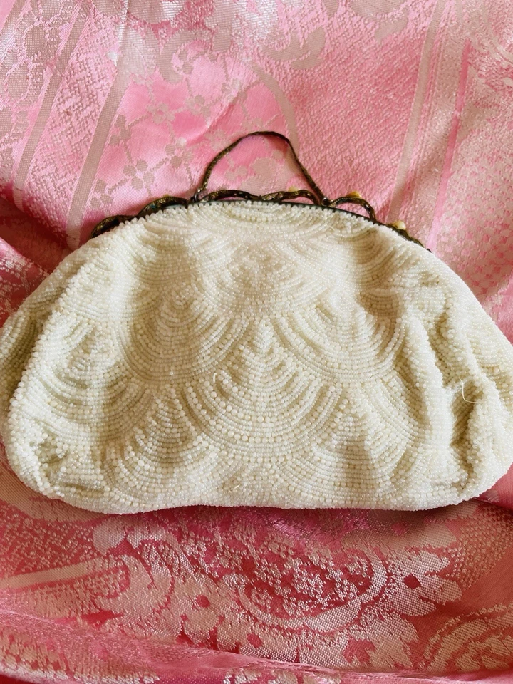 Early 1900s Hand Made In France Beaded Scalloped Frame Faux Pearl Tiny Purse - Image 2 of 4
