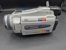 Sony Handycam DCR-TRV18 120x Zoom Mini DV Camcorder Carl Zeiss Lens