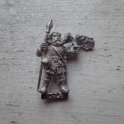 Citadel Warhammer 80s Empire Fighter Barbarian Norse Noble with Hawk