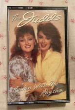 The Judds - Wynonna And Naomi Rockin' With The Rhythm Country Music Cassette