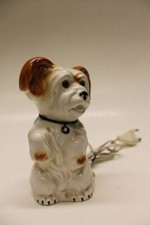 Porzellan Tierfigur Rauchverzehrer Hund beleuchtet aus Omas Haushalt Vintage