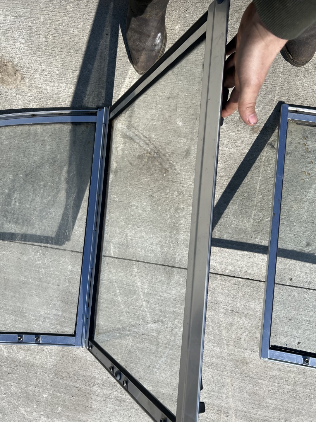 98 Glastron 185 BR Boat curved window windshield windshield right left