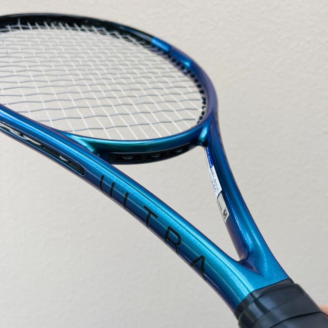 Wilson　ULTRA　TOUR95cv V4 Wilson Ultra Tour 95 CV Tennis Racquet (4 3/8), Racquets