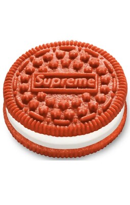 SUPREME OREO COOKIES (3 IN PACK) SS20 LOGO ACCESSORY IN OG