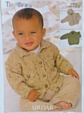 SIRDAR TINY TOTS 1562 16-26" BABY BOY JACKET HOODIE CARDIGAN DK KNITTING PATTERN