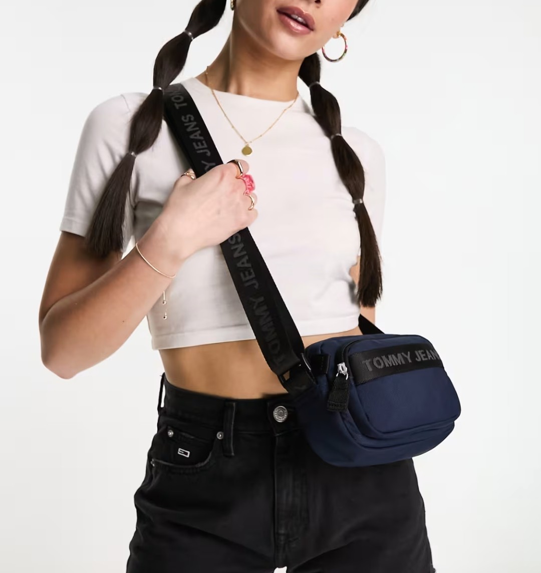 Tommy Jeans essential cross body bag in blue, Unisex BNWT