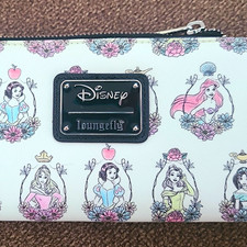 Loungefly x Disney Princess Portraits AOP Faux Leather Wallet☆